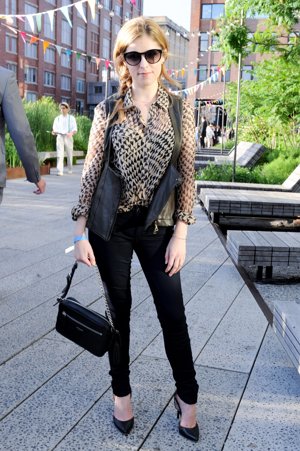 Coach: Anna Kendrick