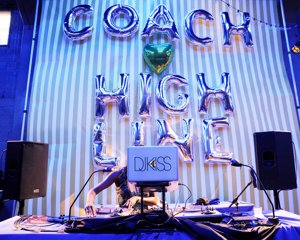 Coach: DJ Kiss