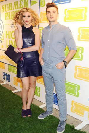 Coach: El grupo de música Karmin