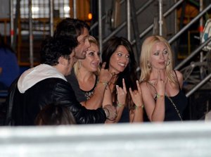 Álvaro Muñoz Escassi, Sonia Ferrer, Paco Collado, Olvido Hormigos y Raquel Mosquera más rockeros que nunca