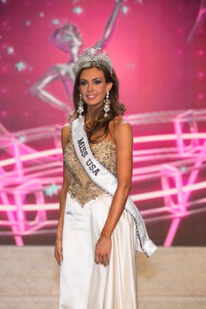 1STVIEWS: Miss USA 2013