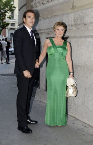 EP: Terelu Campos acudió con su novio Carlos Pombo