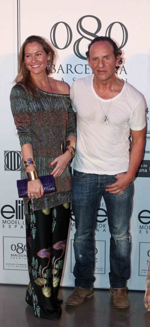 Fiona Ferrer y el Diseñador Custo después del desfile FOTOS:CUSTO BARCELONA