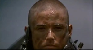 Demi Moore en La Teniente O'Neill. La secuencia de su rapado no dejó indiferente a nadie