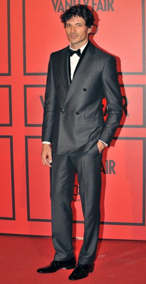 Andrés Velencoso. Los hombres también tuvieron su lugar