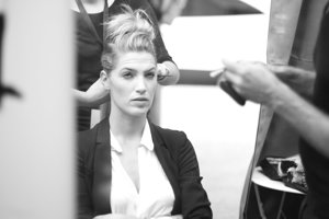 Laura Ponte peinada por el equipo de Estrella Atelier