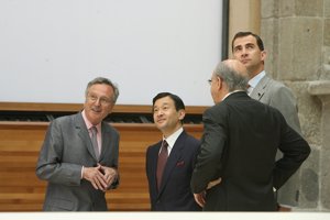 Don Felipe junto al heredero al trono japonés, Naruhito