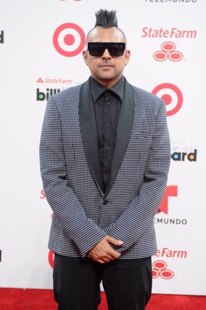 El cantante Sean Paul destacó por su atrevido peinado