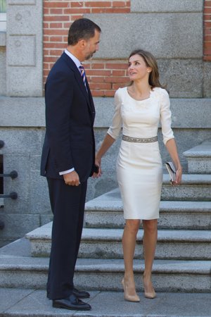 En la visita de los Reyes de Holanda, Doña Letizia no dudo en llevar sus zapatos nude