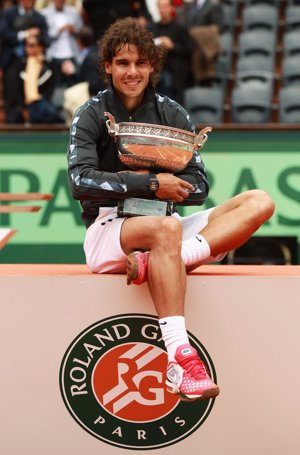 Posando con la copa de Roland Garros en 2012