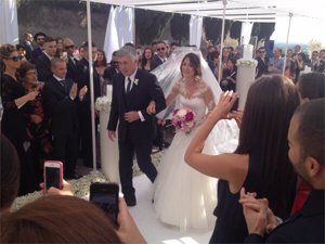 Carlo Ancelotti acompaña a su hija al altar