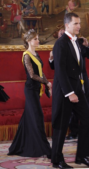 Doña Letizia acaparó todas las miradas fue en la cena de gala del palacio de El Pardo