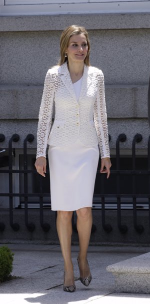 Acompañado de unos salones de Carolina Herrera