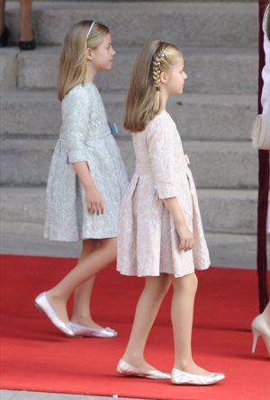 Leonor y Sofía, muy sencillas y elegantes