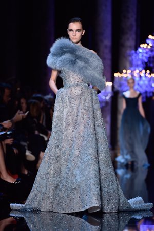 El complemento perfecto de Elie Saab, las pieles