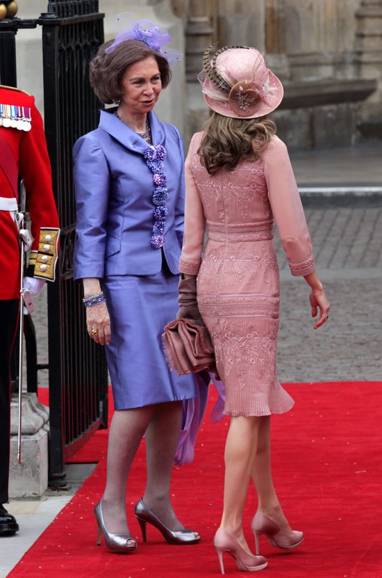 Letizia mismo vestido rosa muselina que boda Kate Middleton y Guillermo de Inglaterra