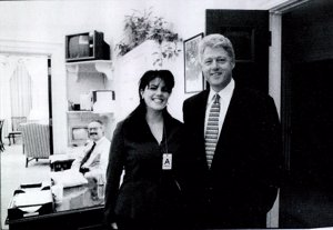 Bill Clinton con su secretaria, Monica Lewinsky.