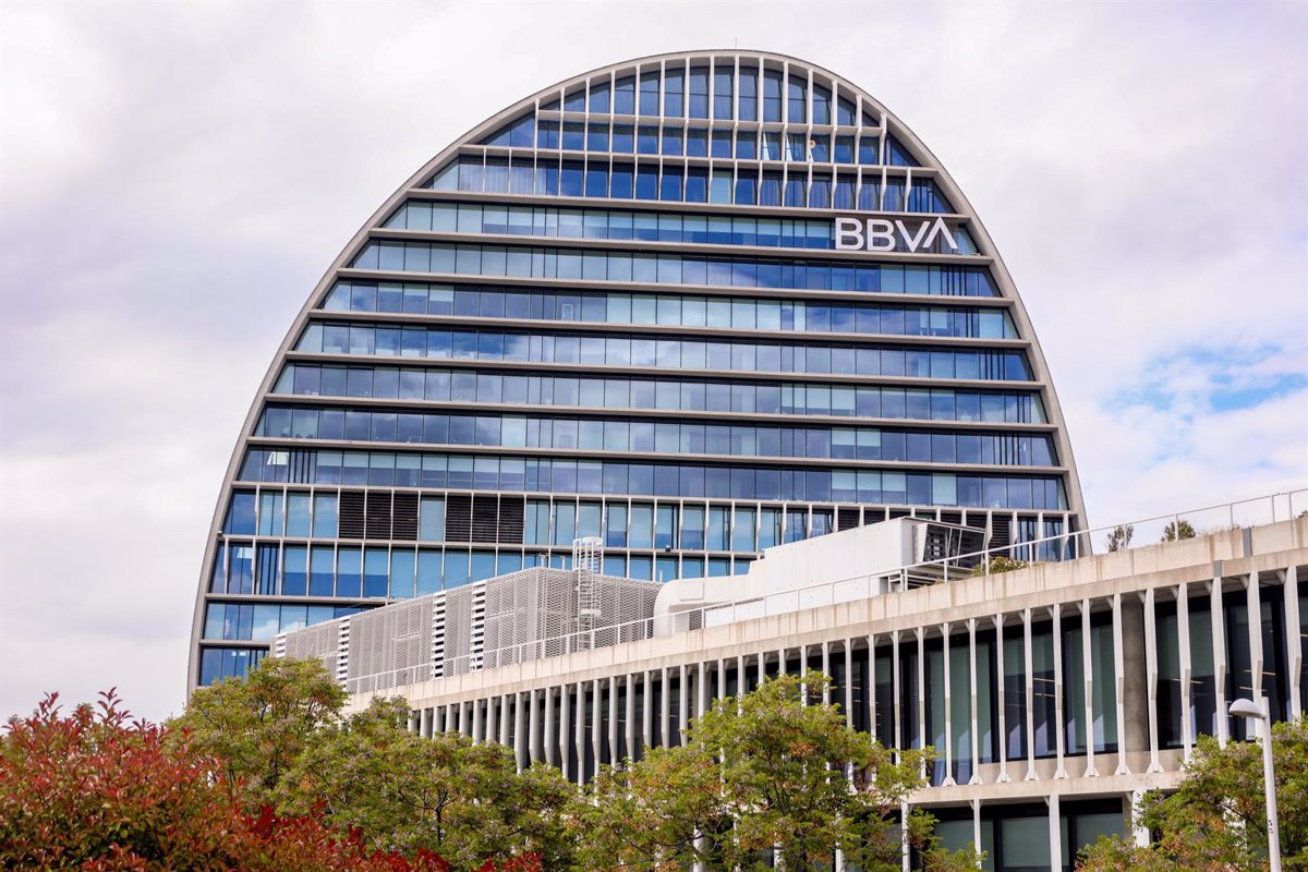 BBVA relanza su 'app' impulsada por ChatGPT y Apple Intelligence