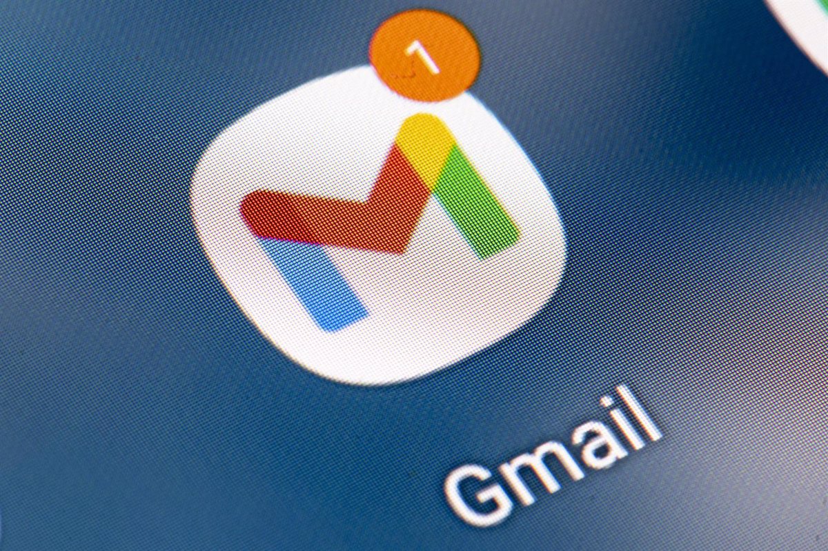Gmail ya crea resúmenes automáticos para los hilos de correos más largos de la mano de Gemini