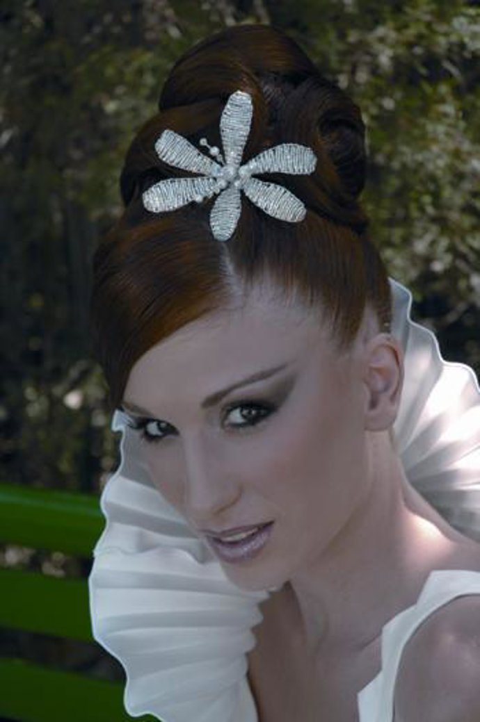 SCHICK PRESENTA SU COLECCIÓN DE PEINADOS DE NOVIA PARA 2007