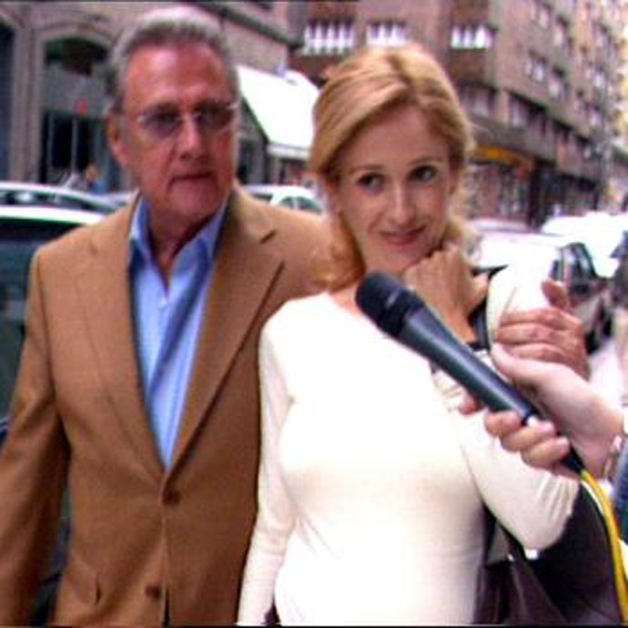 Carlos Larrañaga y Ana Escribano pasean su amor