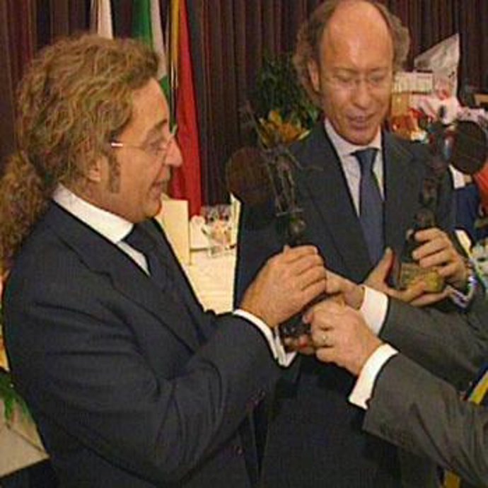 Premio a Vittorio y Luchino en Sevilla