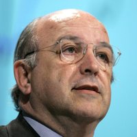 Almunia dice que De Palacio fue "una de las personalidades más brillantes" de la política europea y española