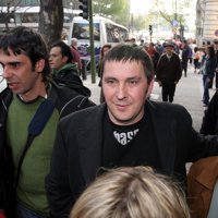 Otegi dice que hay una oportunidad para solucionar el conflicto aunque "es responsabilidad del PSOE que sea posible"