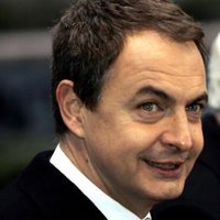 Zapatero reitera su apoyo al tratado constitucional "con o sin ampliación" de la UE
