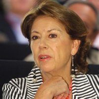 Magdalena Álvarez prevé reunirse esta tarde con varias aerolíneas para recolocar a pasajeros de Air Madrid