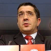 Patxi López dice que si el proceso de paz fracasa los violentos serán "los únicos responsables"