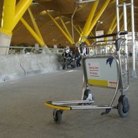 Los pasajeros ya pueden acceder a la T4, pero AENA recomienda no usar coche particular