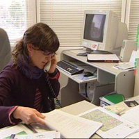 El paro bajó en 80.064 personas durante 2006 y la contratación fija marcó cifras récord