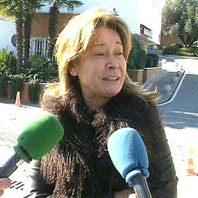 Alba, la hija de Mila Ximénez y Manolo Santana, ha sido madre