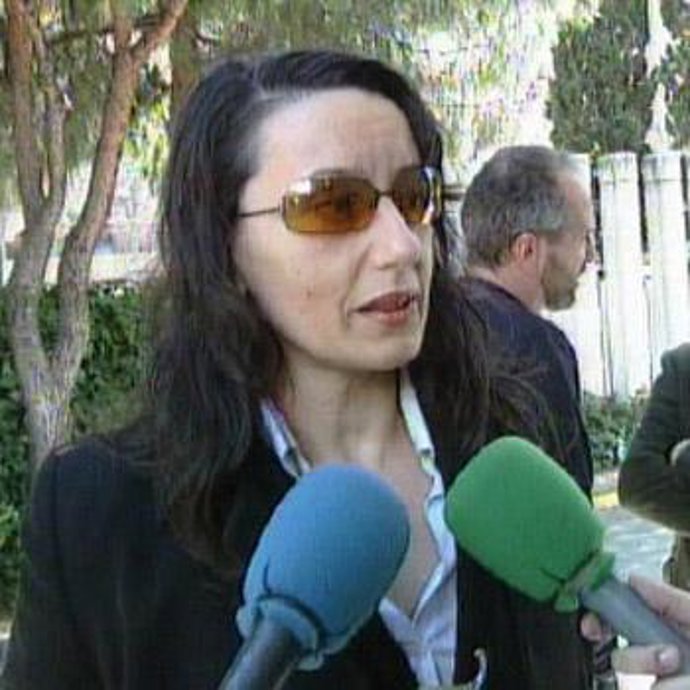 Luz Casal es operada de urgencia de un cáncer de mama en una clínica madrileña