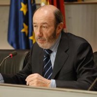 AUGC emplaza a Rubalcaba a dar "pasos por el diálogo" y advierte de que no les van a callar
