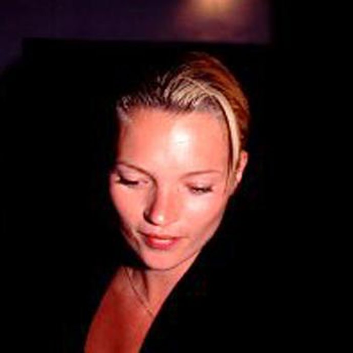 'Rimmel' busca sustituta a Kate Moss para representar su imagen porque la ve vieja 