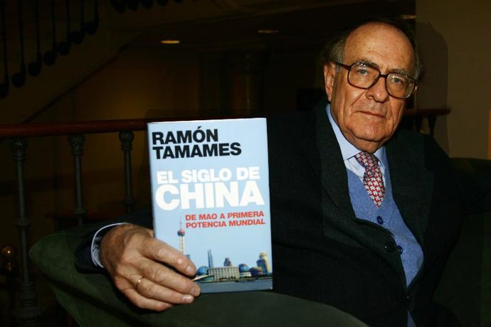 Ramón Tamames: "China superará en 2020 a EEUU como primera potencia mundial económica"