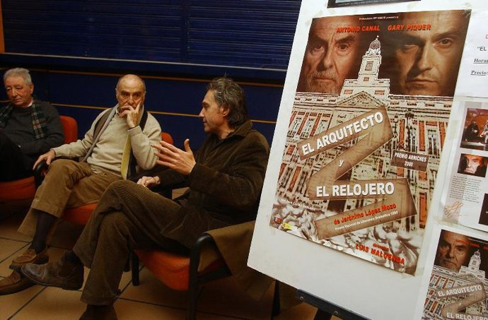 El "Arquitecto y el relojero" aborda "sin miedos" la "reconstrucción de la memoria histórica" desde la escena