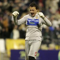 El Zaragoza derrota al Espanyol en un partido vibrante y mete presión en la lucha por la 'Champions'