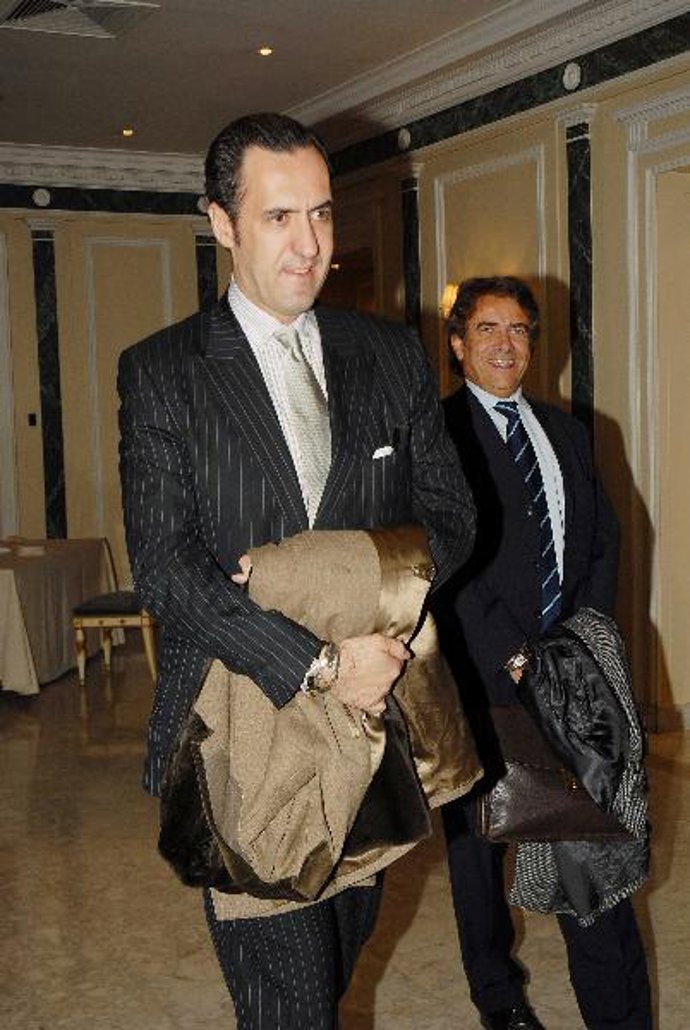 El duque de Lugo acudió a la presentación del libro "Manolete. la vida y amores de un torero de leyenda"