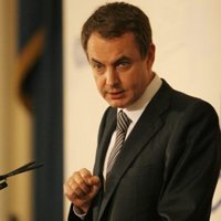Zapatero apuesta por un "acuerdo plural" para lograr la paz en Euskadi, pero no dará "pasos" mientras haya violencia