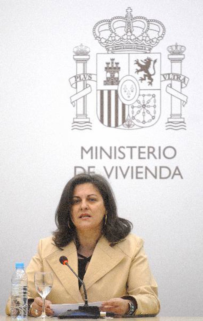 María Antonia Trujillo inauguró hoy una exposición iberoamericana de arquitectura y urbanismo en el Ministerio de la Vivienda