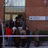 Un policia afirma que vió dos mochilas sospechosas en el andén de El Pozo, una de ellas con un artefacto