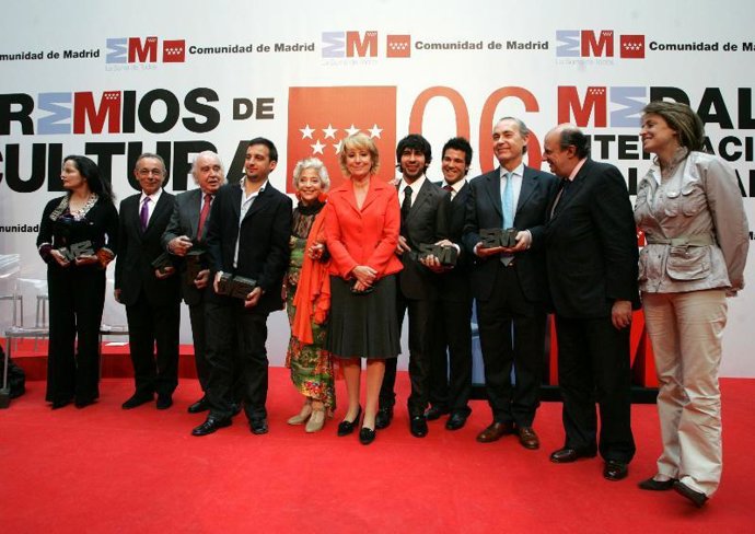 Teresa Berganza recibe la Medalla Internacional de las Artes de la Comunidad de Madrid