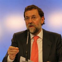 Rajoy afirma que el PP apoyará todas las iniciativas que planteen las víctimas del terrorismo  