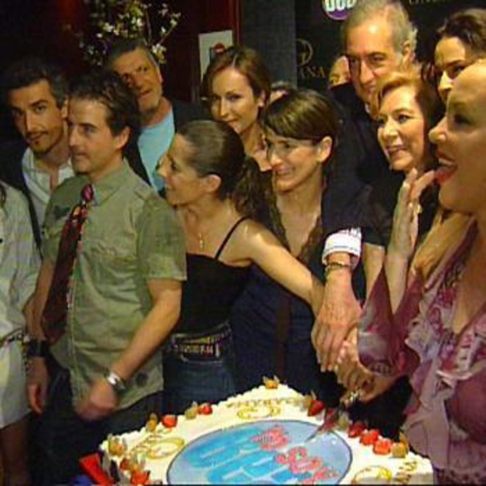 Los actores de 'Yo Soy Bea' celebran el 'TP de Oro'