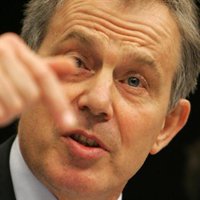 Blair quiere "cambios muy significativos" para aprobar la propuesta alemana de Tratado simplificado