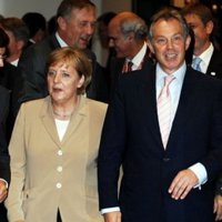 Merkel cree que el nuevo Tratado supone un "progreso claro" para la UE y le da capacidad de acción