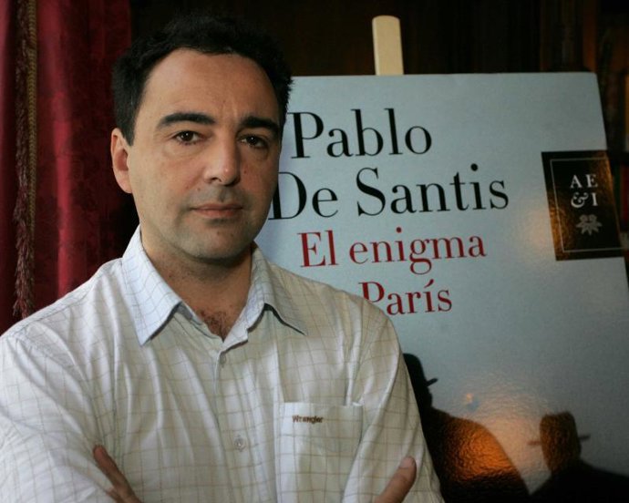 Los escritores Pablo de Santis y Alonso Cueto afirman que la literatura hispana está "fuera del imaginario mundial"